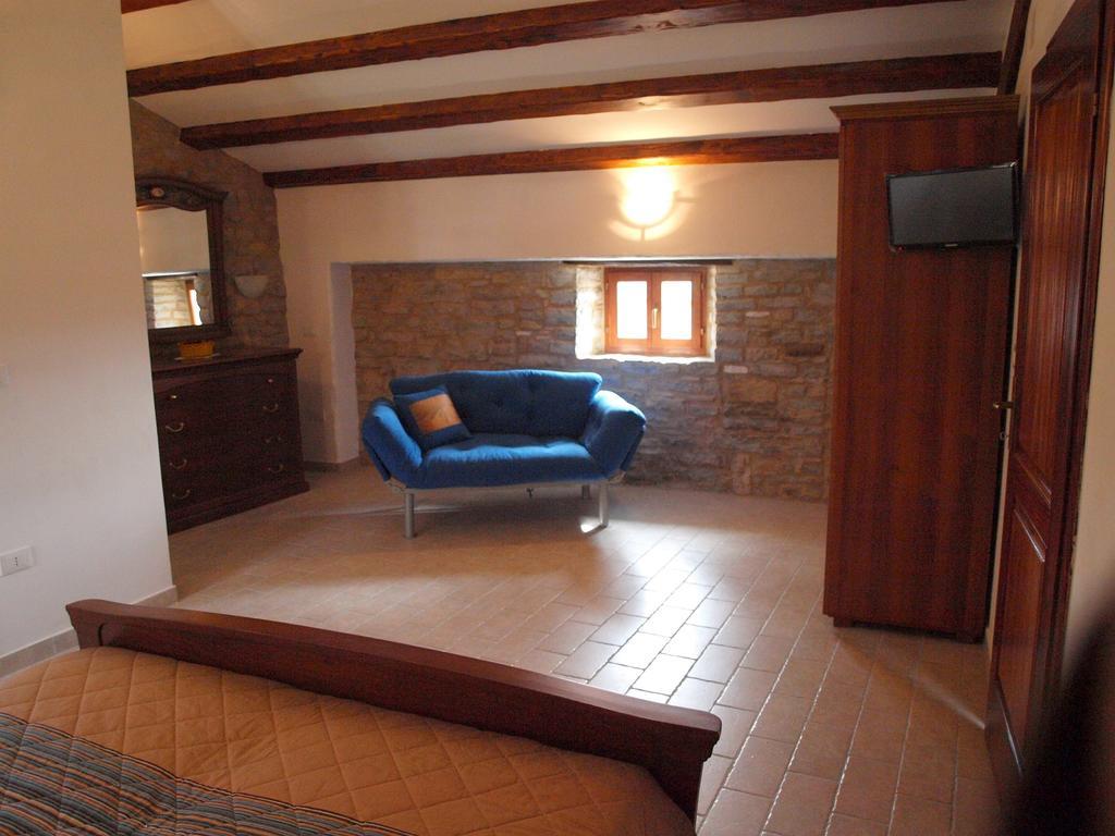Al Merlo Olivo, Rural Istrian House Buje Dış mekan fotoğraf
